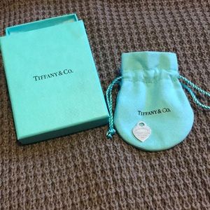 Return to Tiffany Heart Tag Pendant Size Small